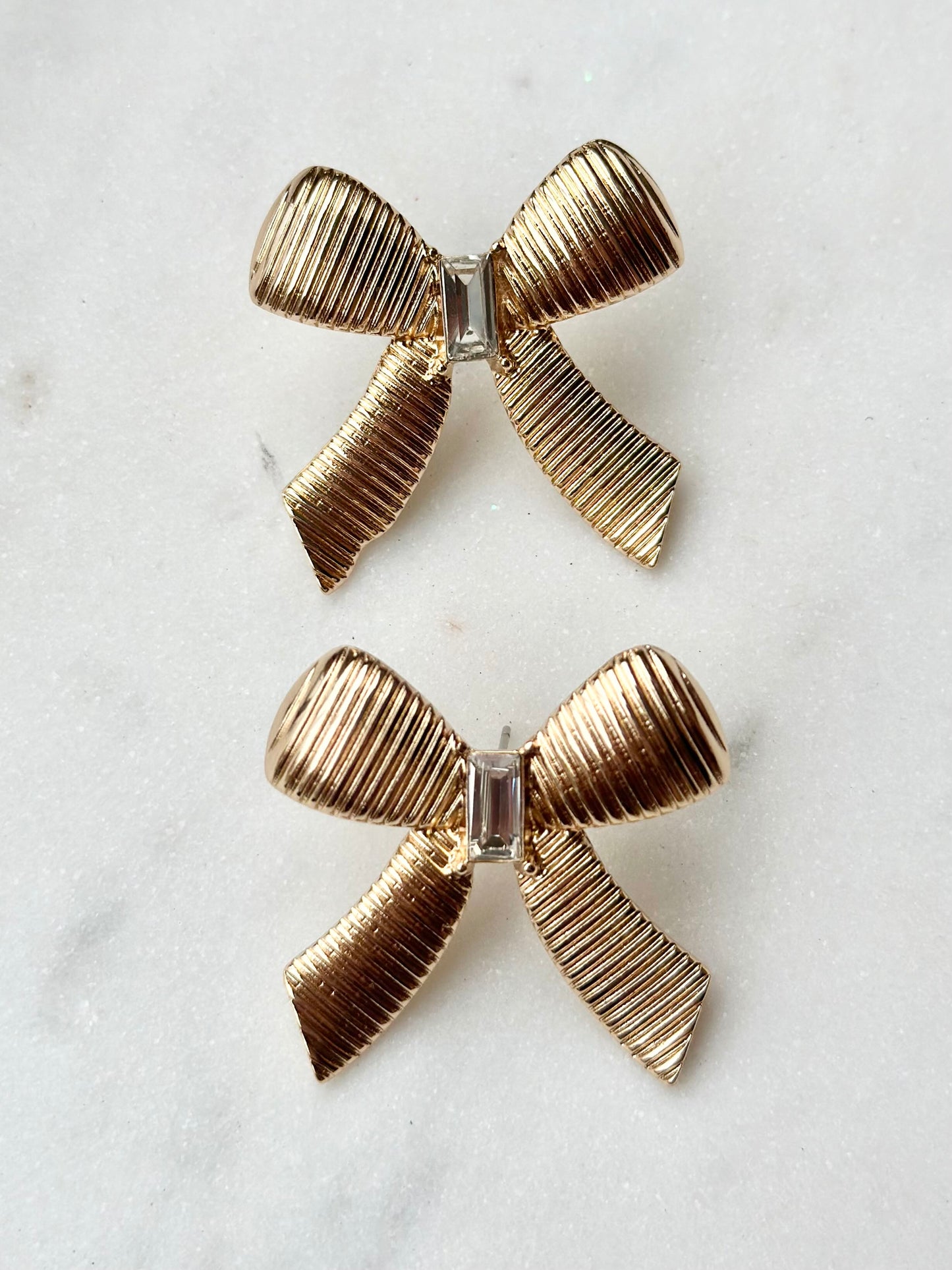 textured bow & baguette earrings
