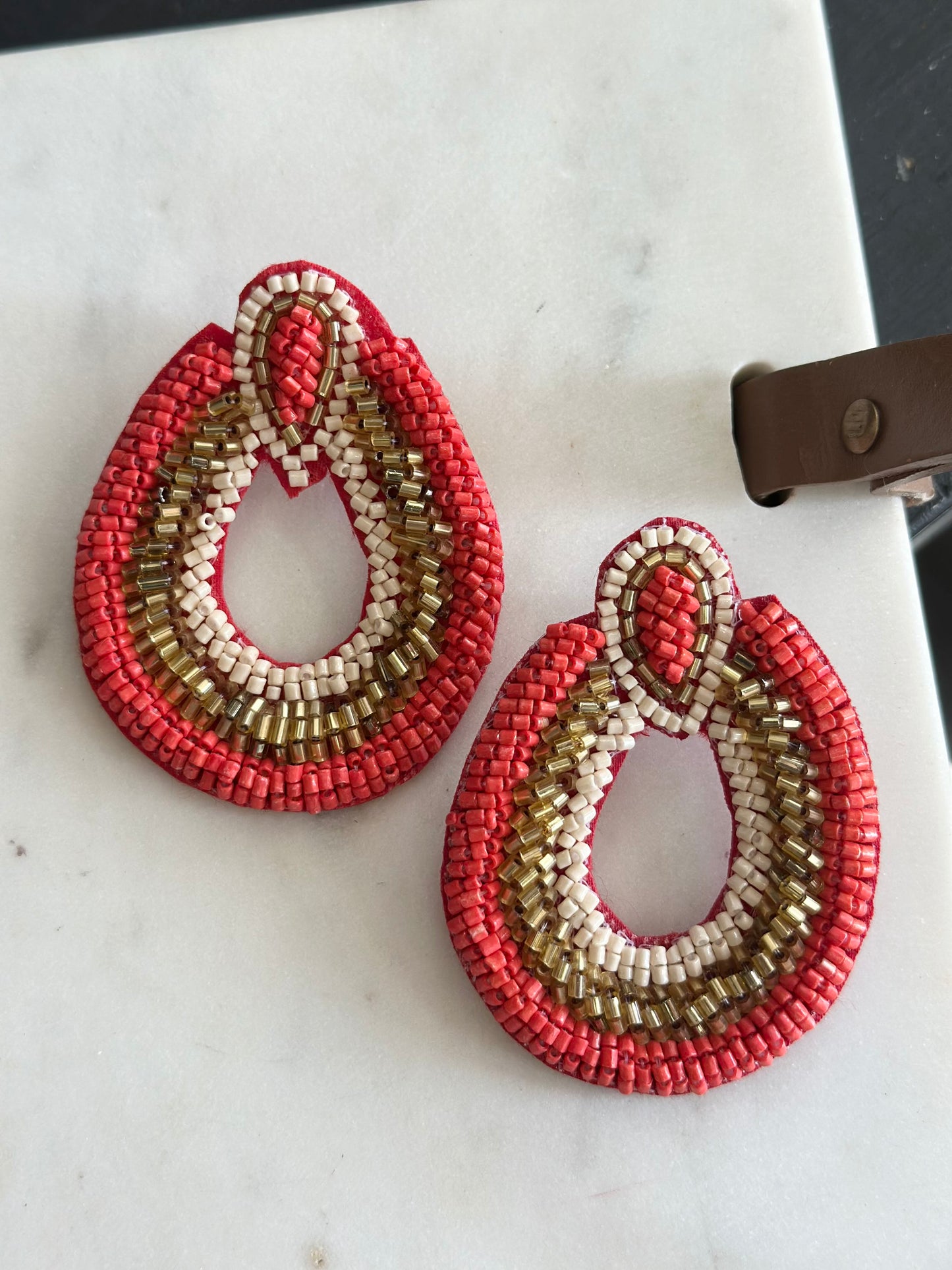 the layla earrings - red/gold