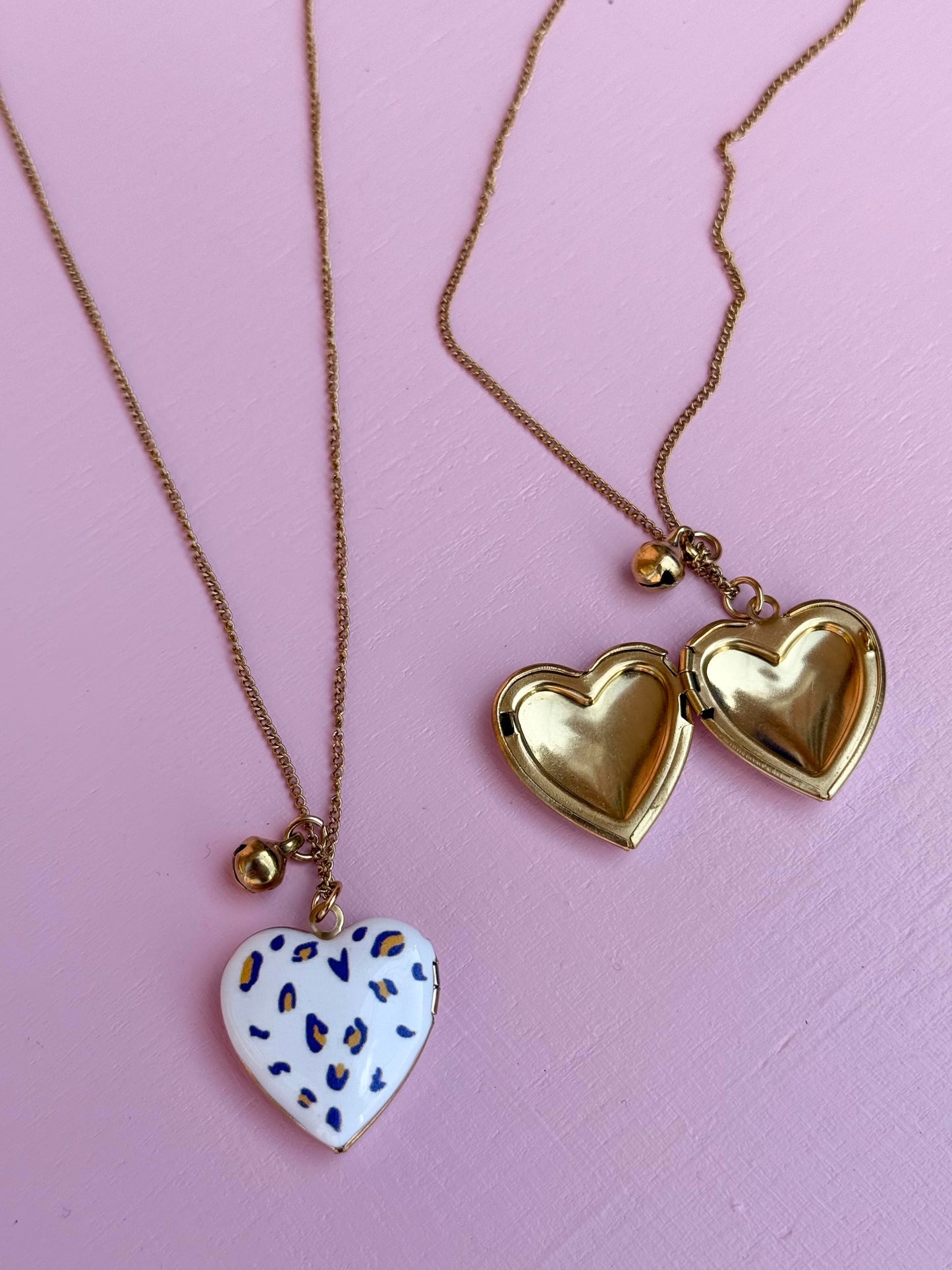 the bea heart shaped locket necklace