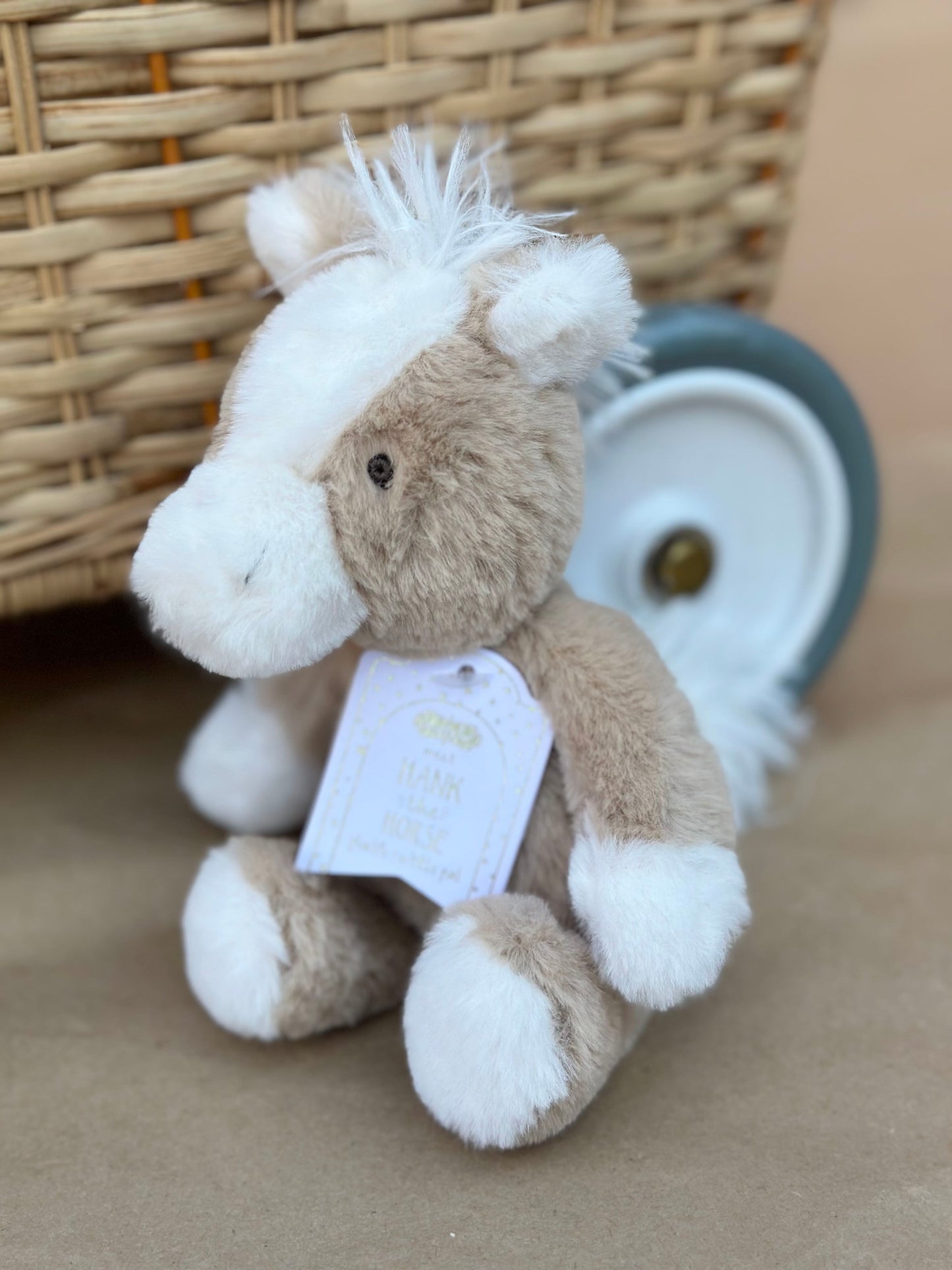 hank the horse- rattle