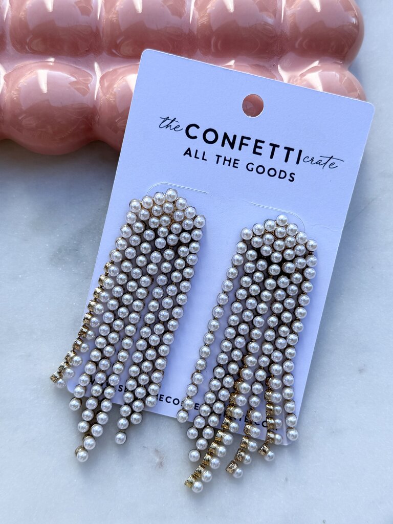 feelin fringe earrings