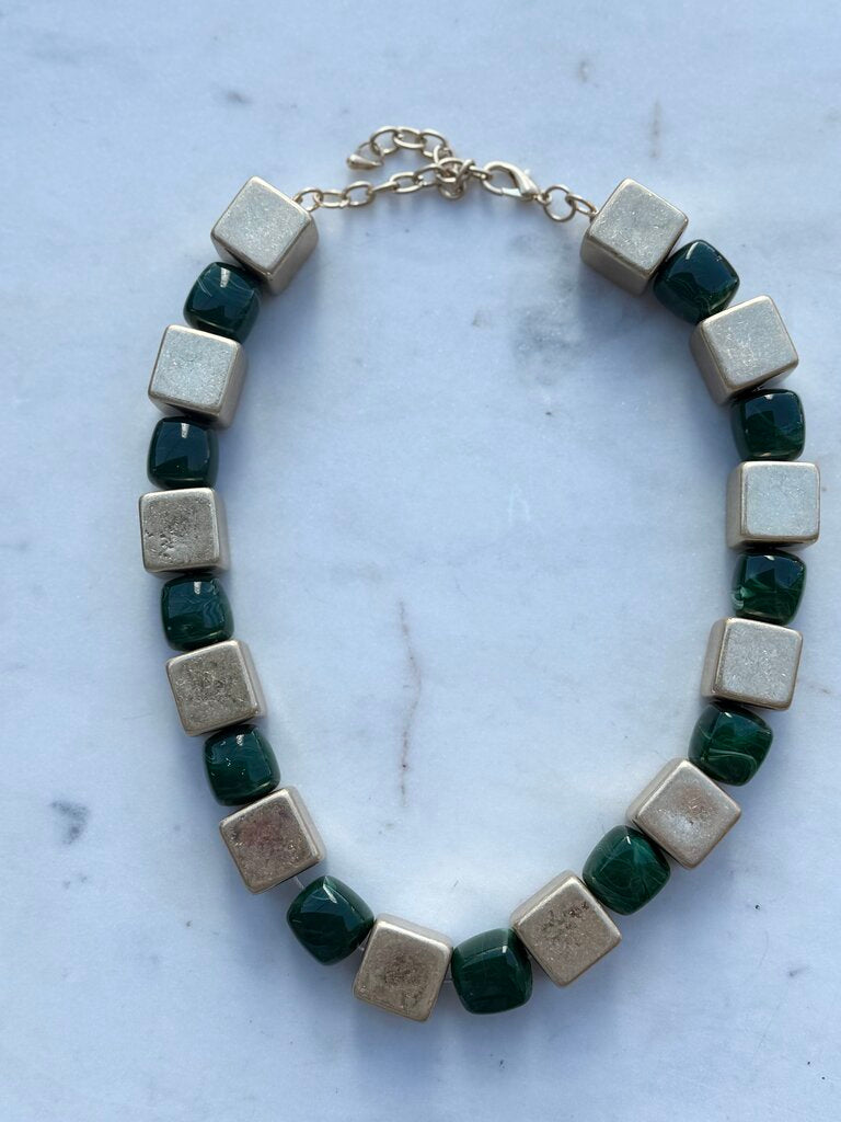 the md necklace