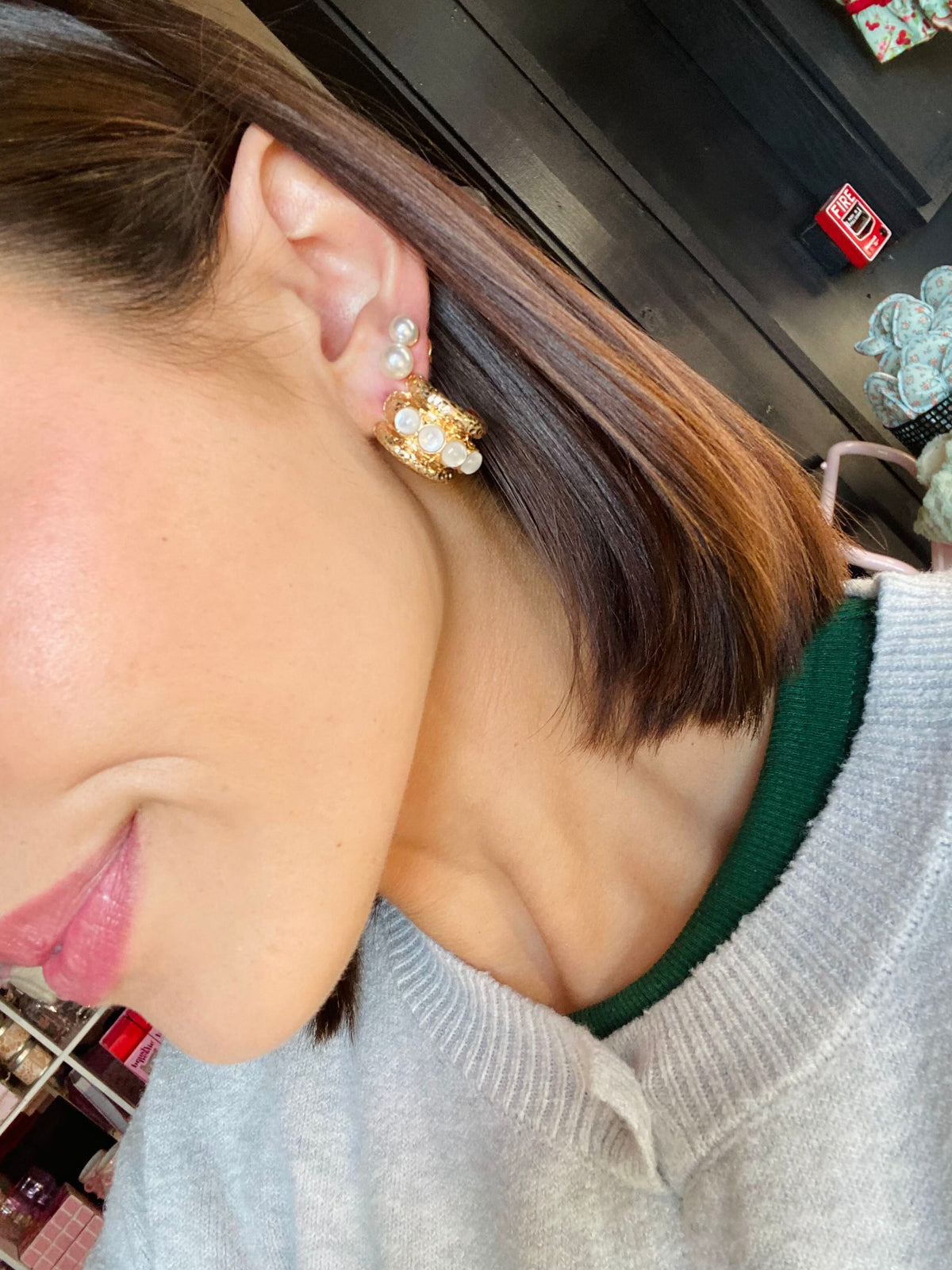 the kelli earrings - white