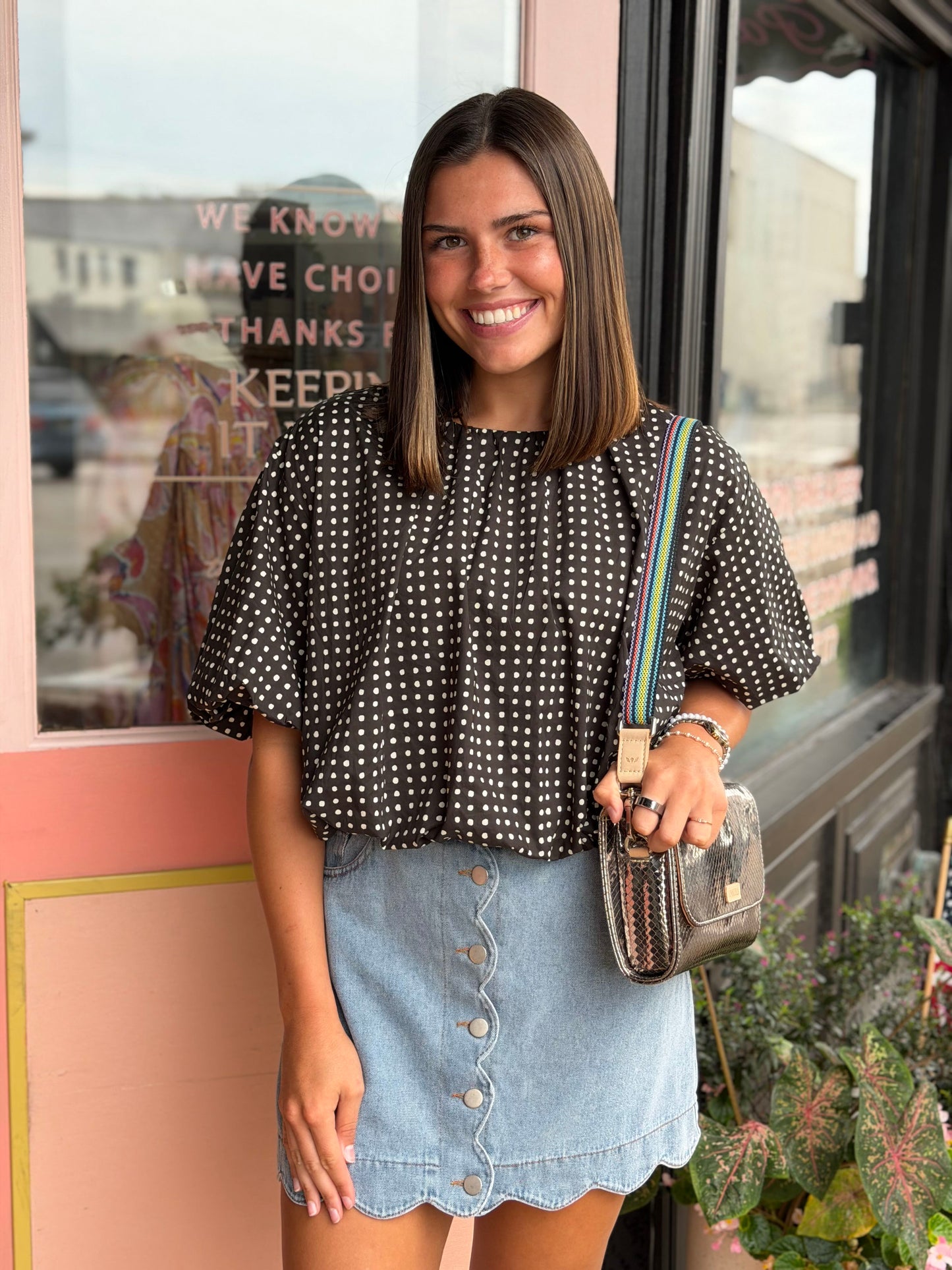 the dani dot top