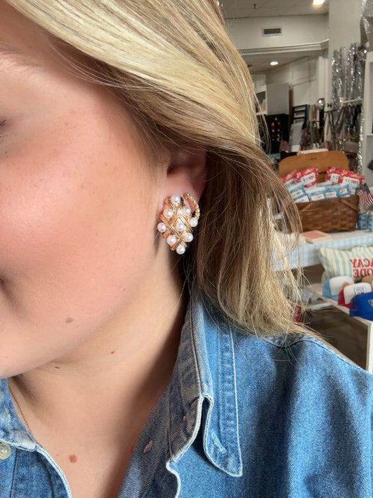 the rhonda pearl and gold earrings