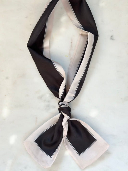 the hendrix twilly scarf