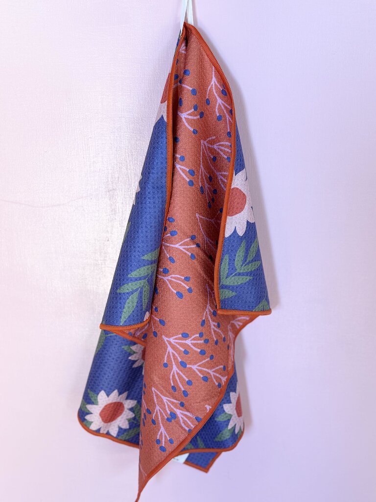 wildwood landing hand towel - gia