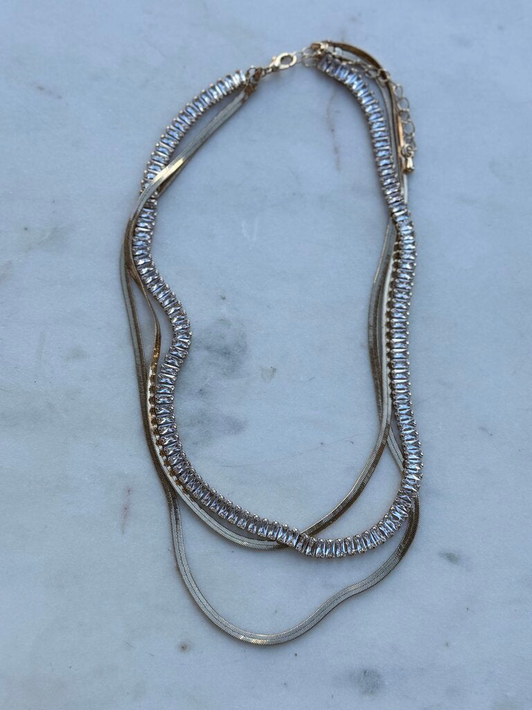 the kels baguette necklace