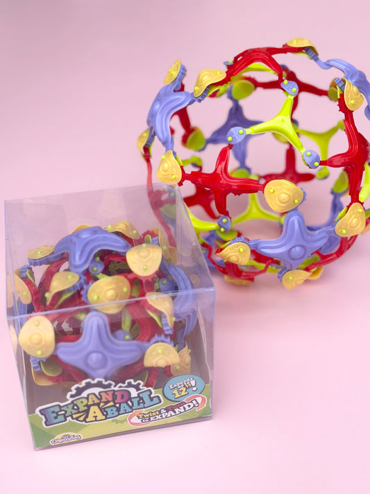 curiosities expand a ball flower - red