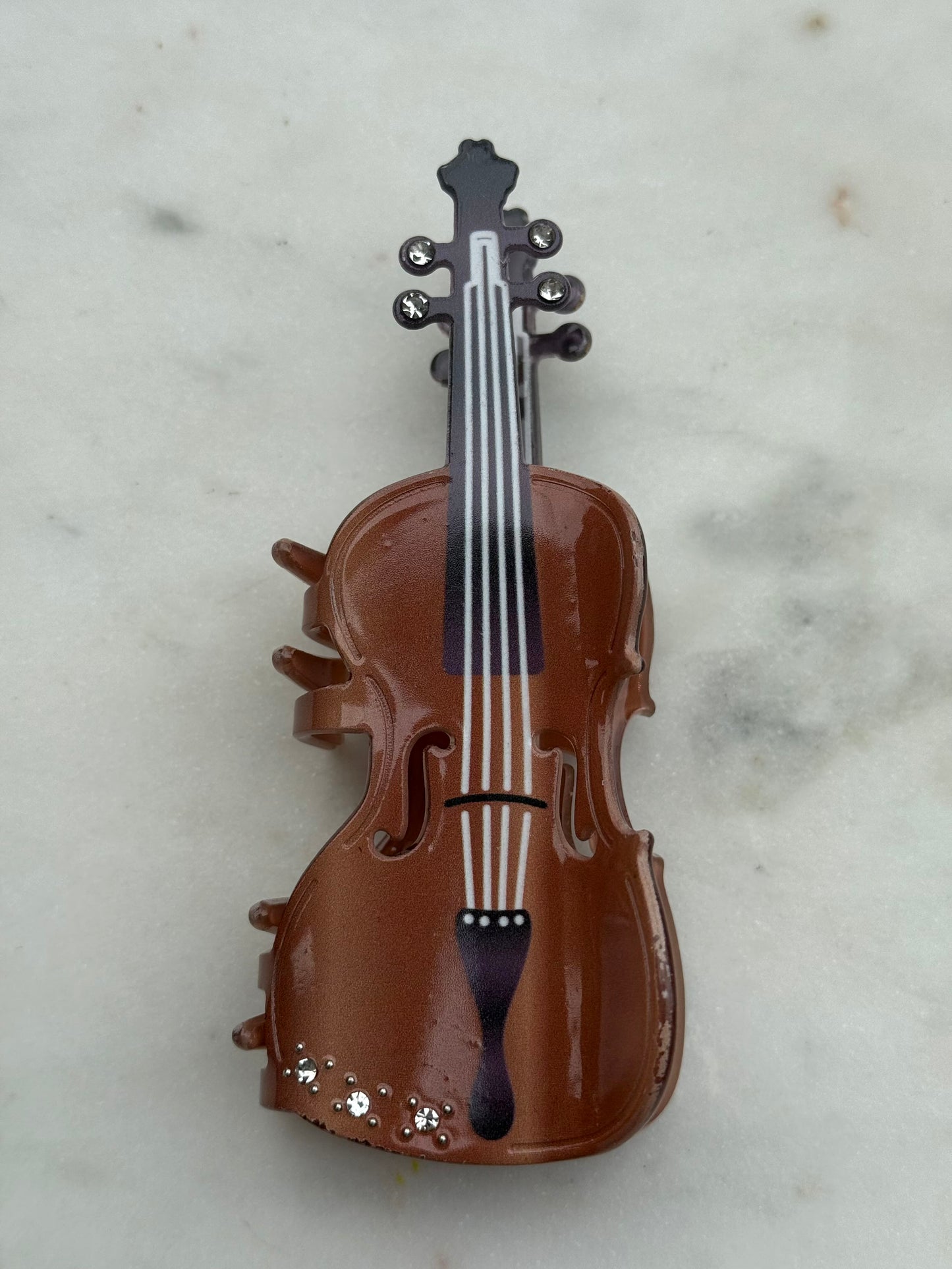violin hair claw
