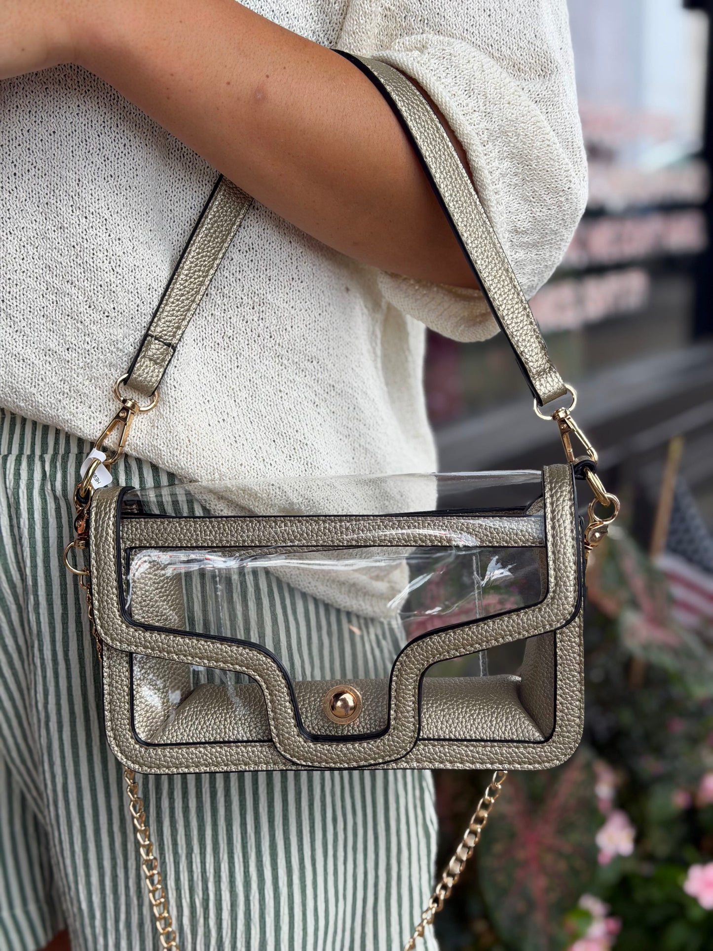 the evolve crossbody
