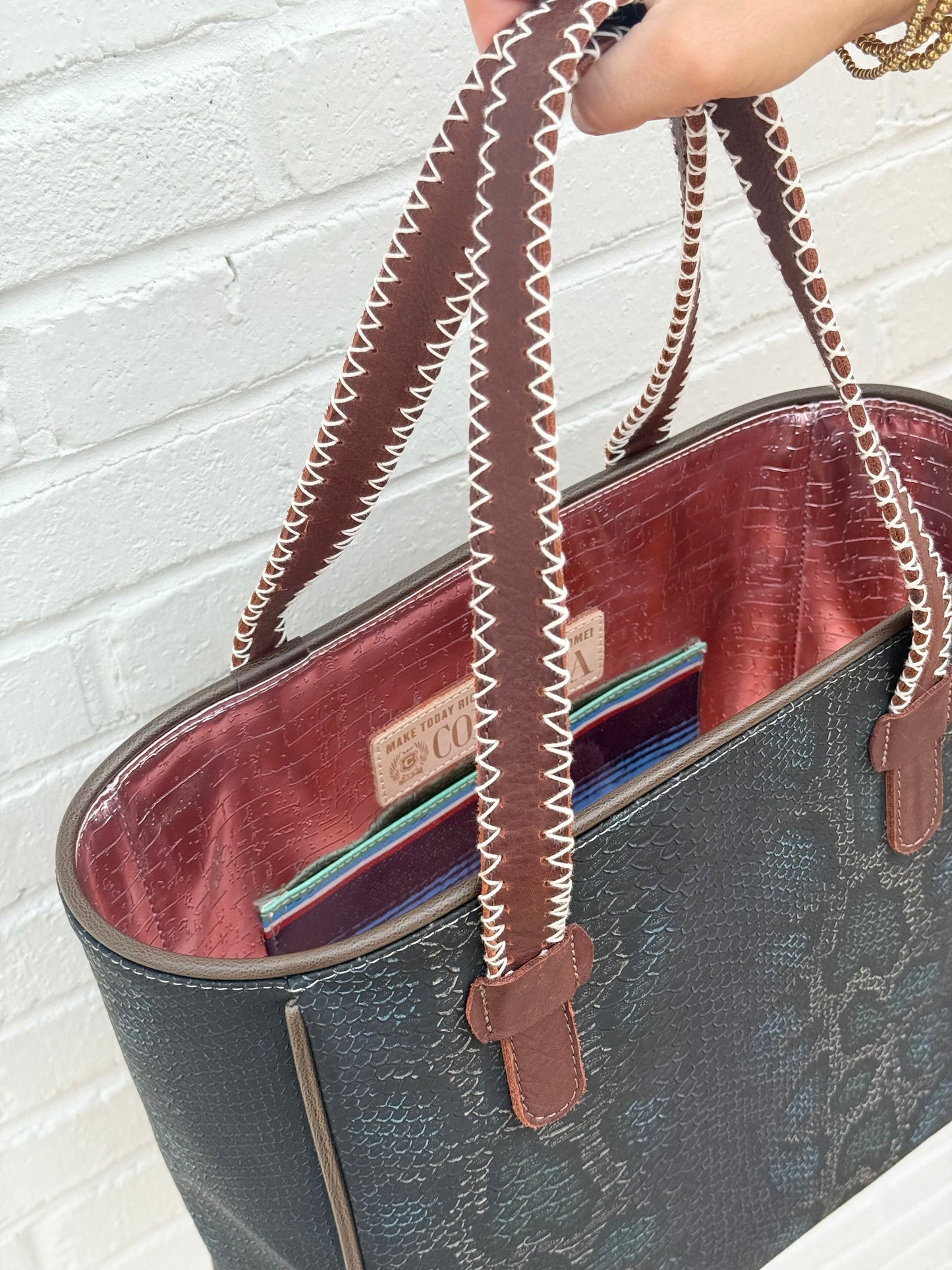 classic tote - rattler