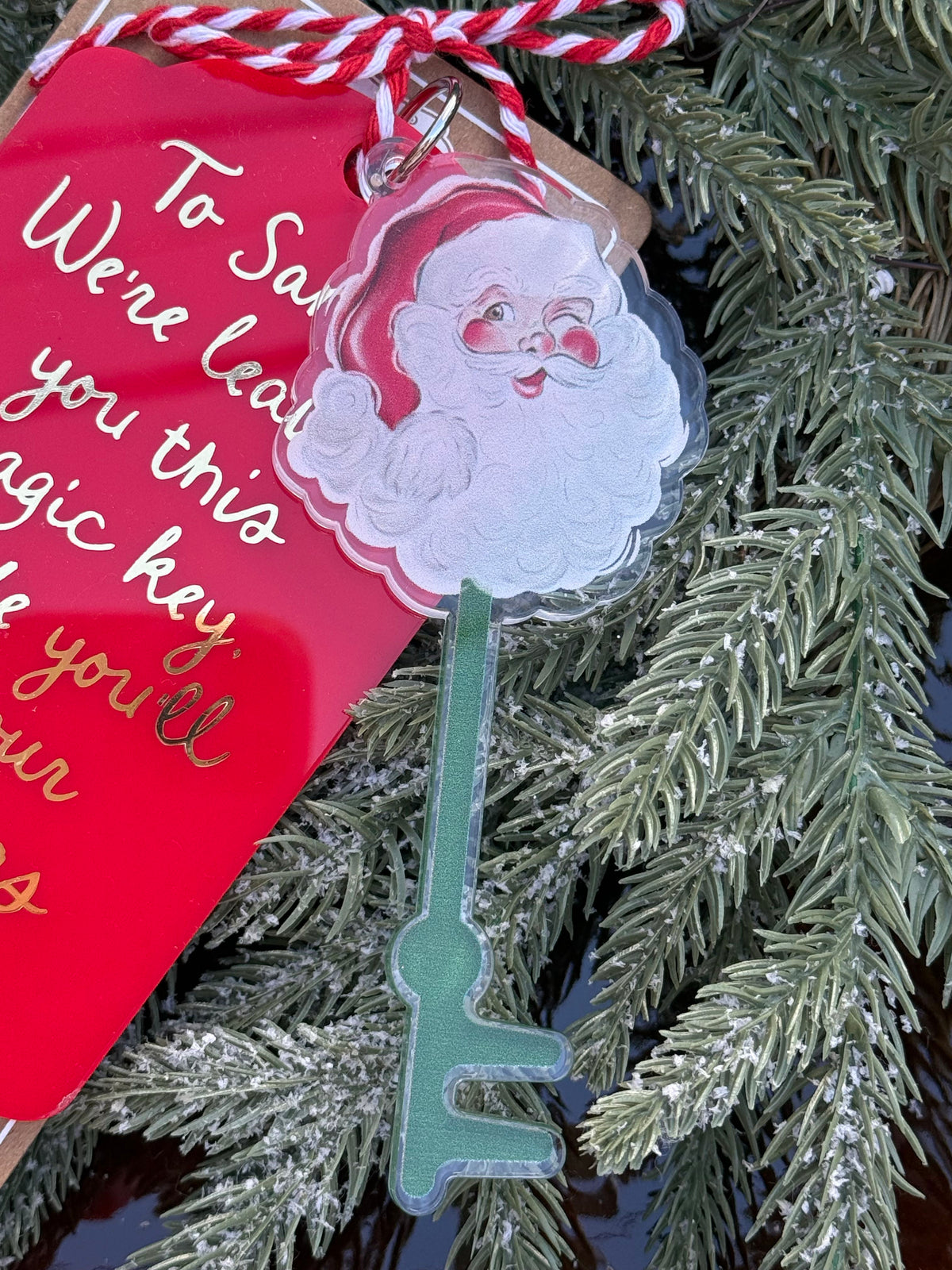 santas magic key - red