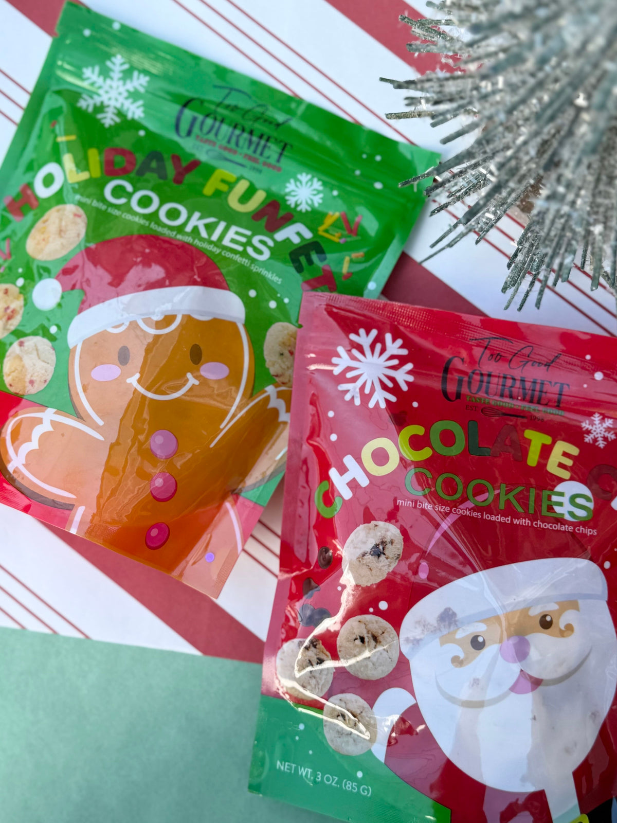 chocolate chip cookies - santa